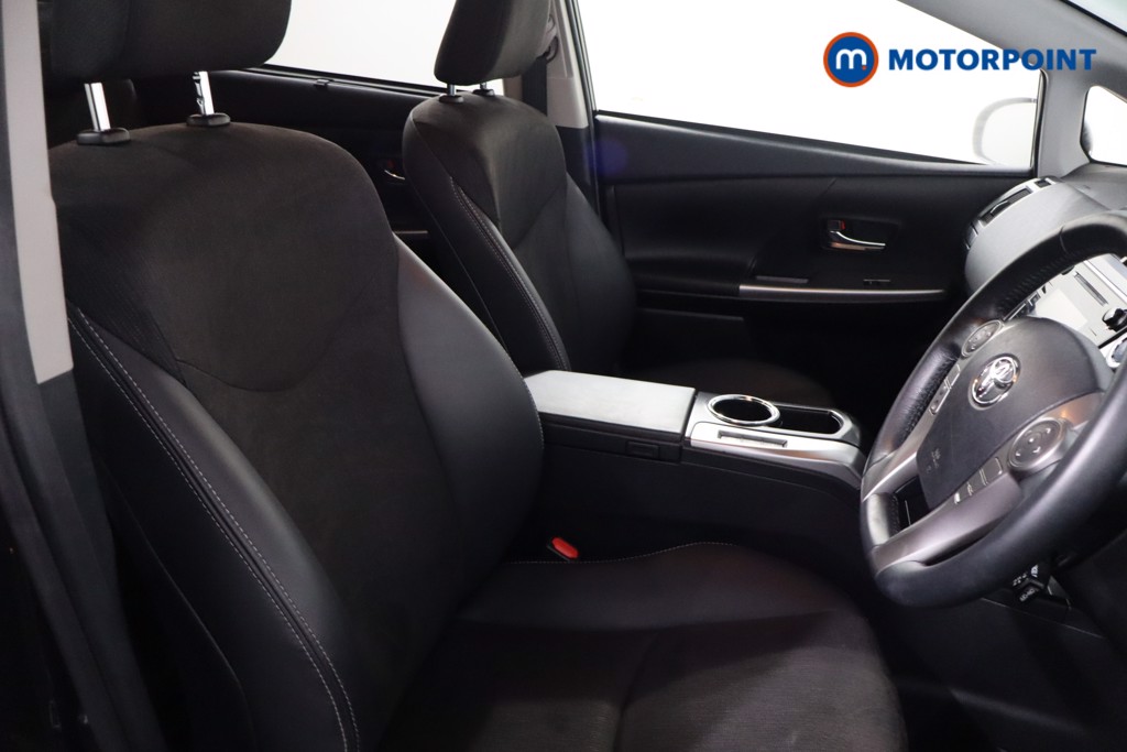 Used Toyota Prius+ 2019 for sale - 77688588: Photo 28