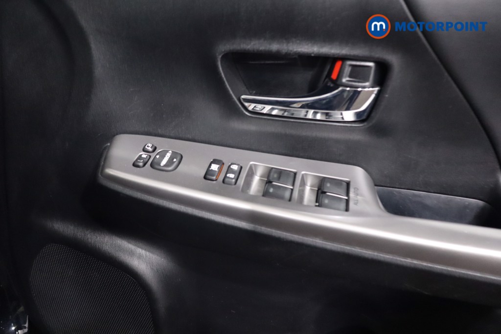 Used Toyota Prius+ 2019 for sale - 77688588: Photo 30