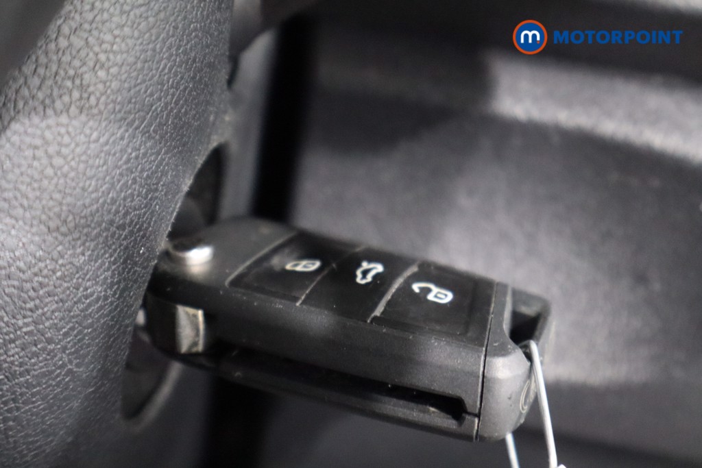 Used Volkswagen T-Roc 2021 for sale - 76777628: Photo 21