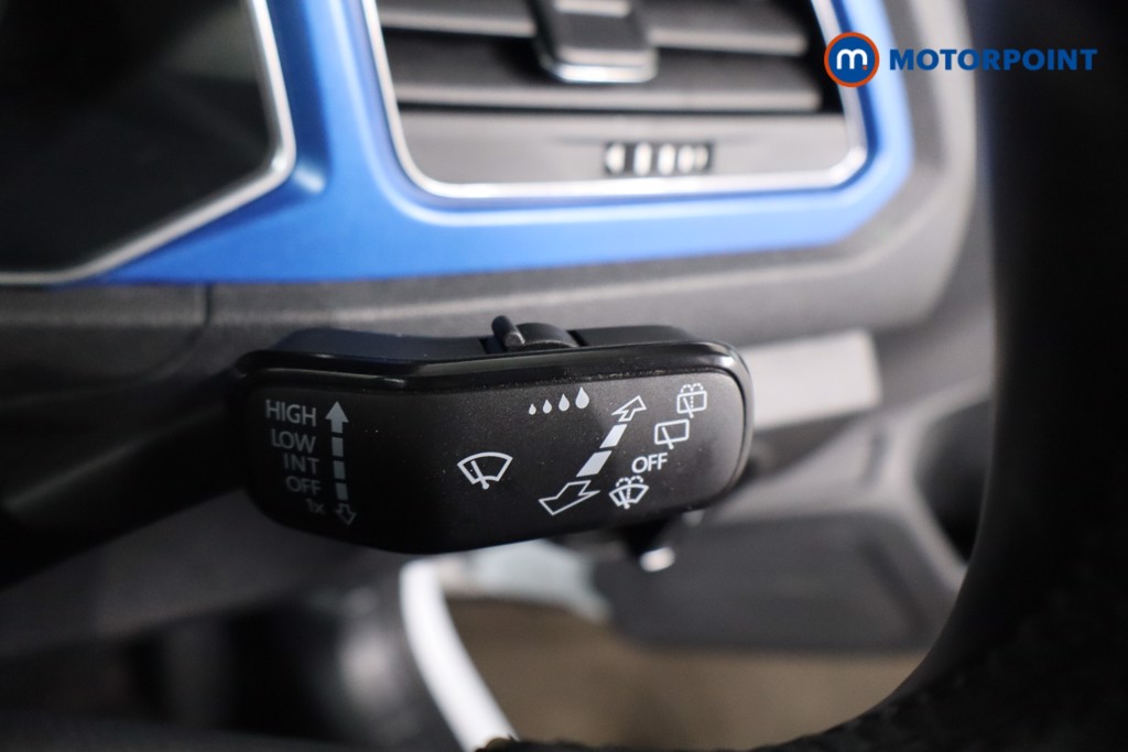 Used Volkswagen T-Roc 2021 for sale - 76777628: Photo 28