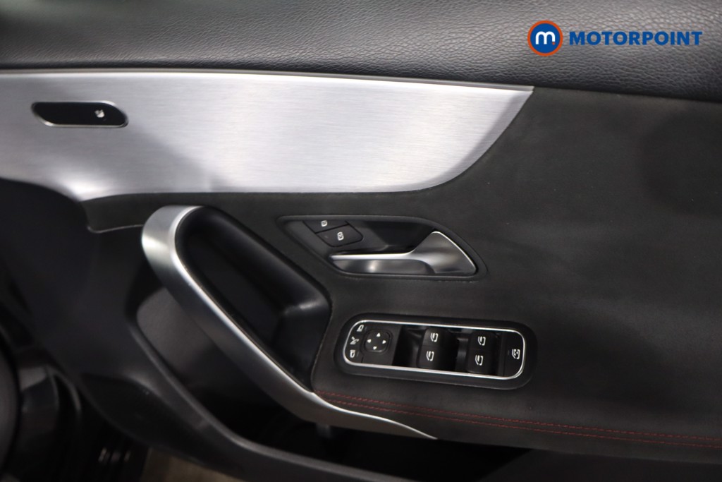 Used Mercedes-Benz A-Class 2018 for sale - 76669000: Photo 31