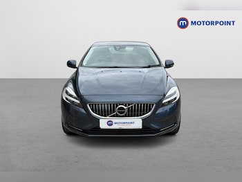 Used Volvo V40 2018 for sale - 79134279: Photo