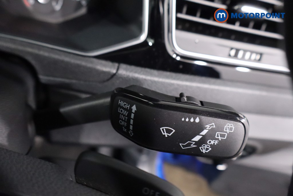 Used Volkswagen T-Roc 2021 for sale - 77998044: Photo 23