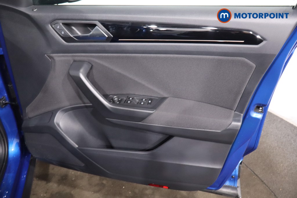 Used Volkswagen T-Roc 2021 for sale - 77998044: Photo 32