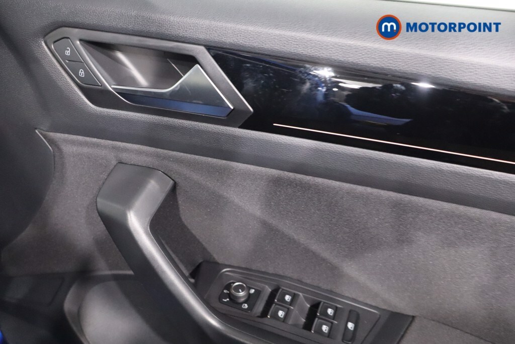 Used Volkswagen T-Roc 2021 for sale - 77998044: Photo 33