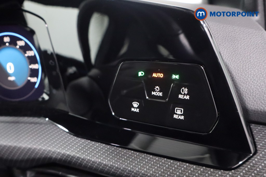 Used Volkswagen Golf 2024 for sale - 77381777: Photo 26