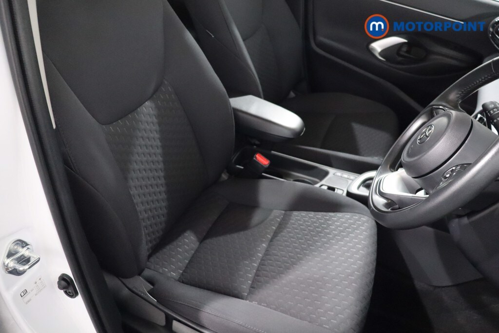 Used Toyota Yaris Cross 2024 for sale - 76402853: Photo 29