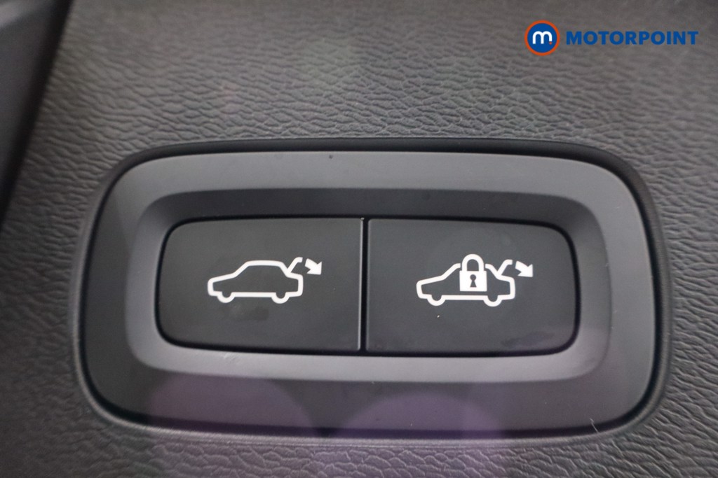 Used Volvo XC60 2025 for sale - 76719683: Photo 25