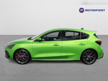 Used Ford Focus 2023 for sale - 76303149: Photo 4