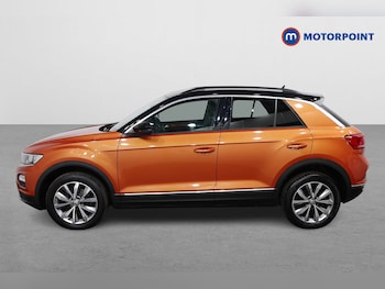 Used Volkswagen T-Roc 2018 for sale - 76219382: Photo