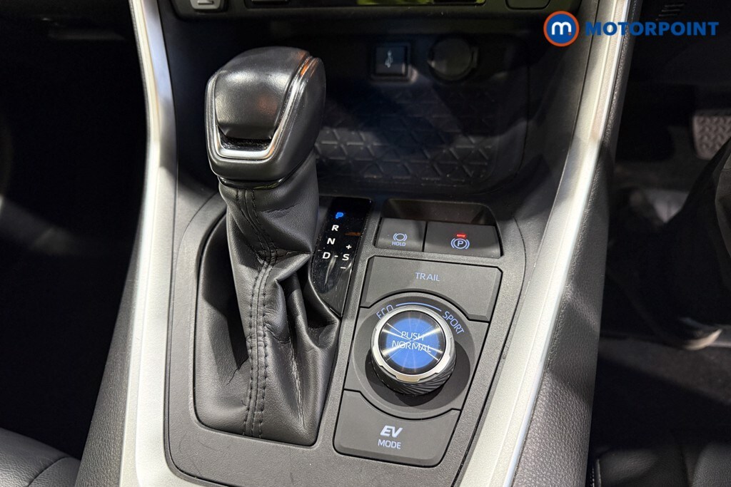 Used Toyota RAV4 2020 for sale - 77760201: Photo 18