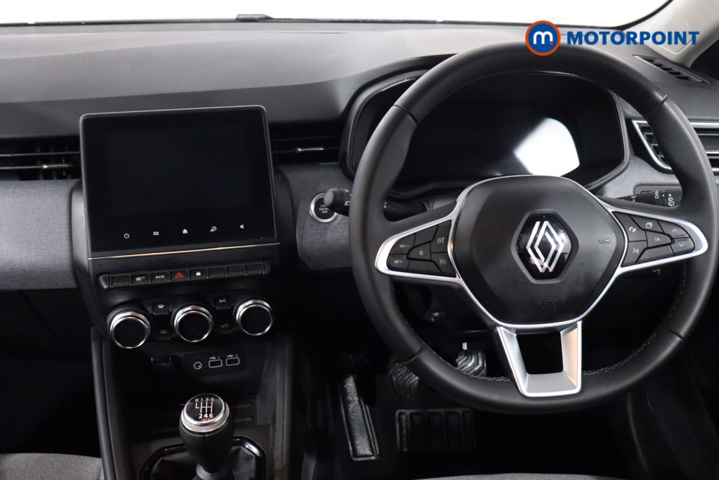 Used Renault Clio 2024 for sale - 77639779: Photo 11