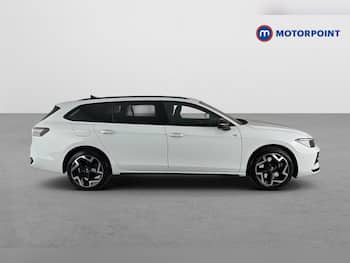 Used Volkswagen Passat 2025 for sale - 79718946: Photo
