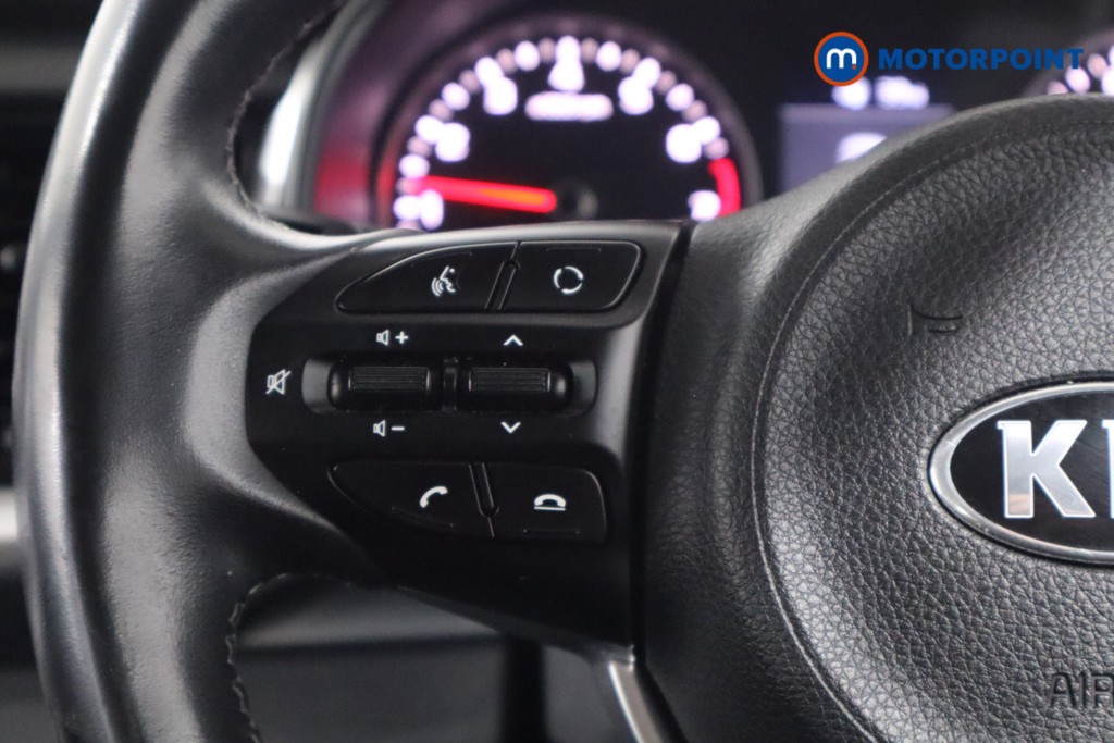 Used Kia Stonic 2018 for sale - 76958071: Photo 16