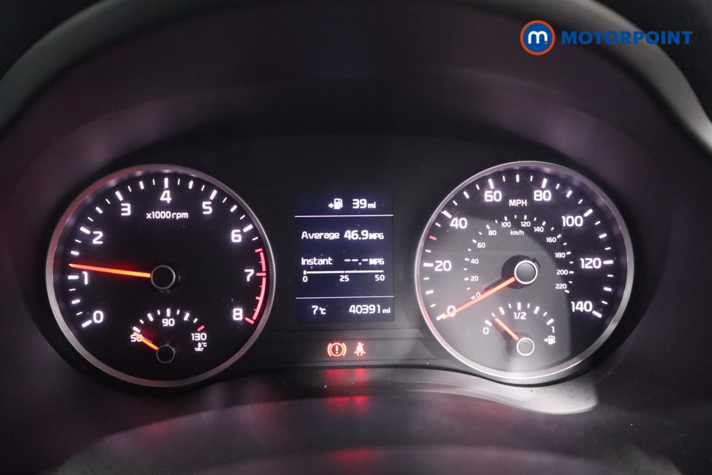 Used Kia Stonic 2018 for sale - 76958071: Photo 31