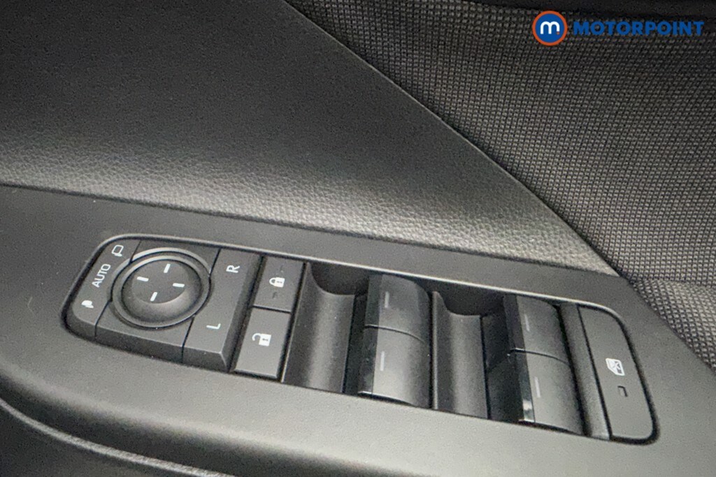 Used Toyota C-HR 2024 for sale - 77641578: Photo 27