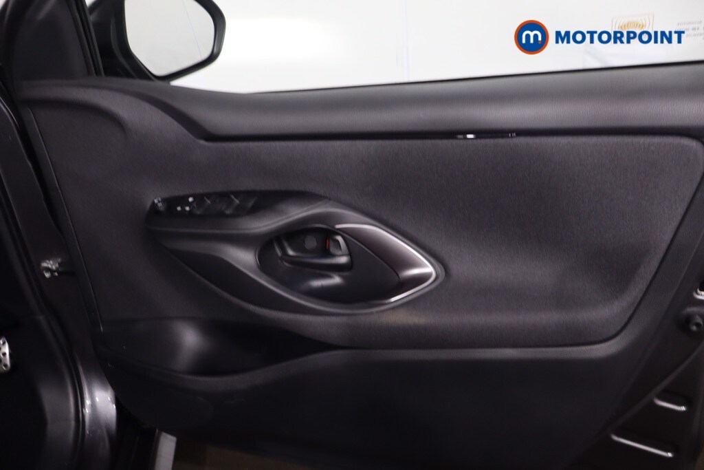 Used Toyota Yaris 2023 for sale - 77691869: Photo 35