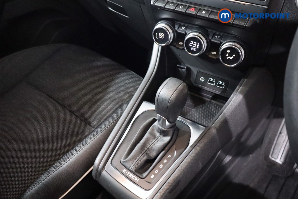 Used Renault Captur 2023 for sale - 77962509: Photo 28