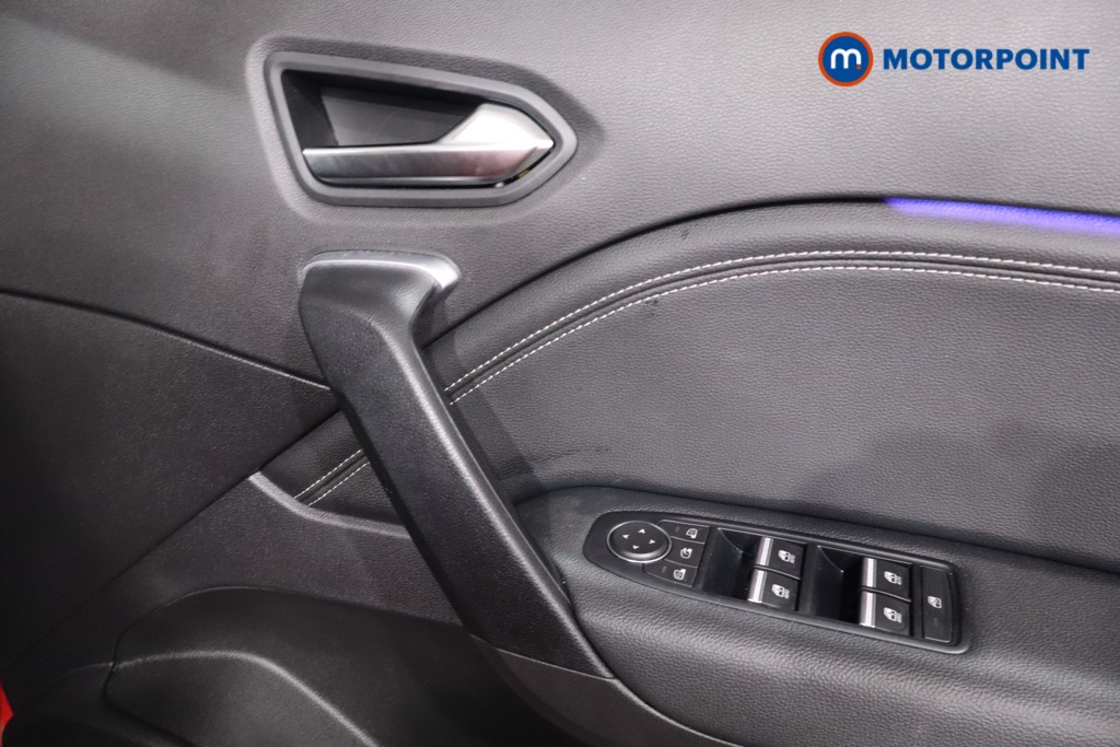 Used Renault Captur 2023 for sale - 77962509: Photo 32