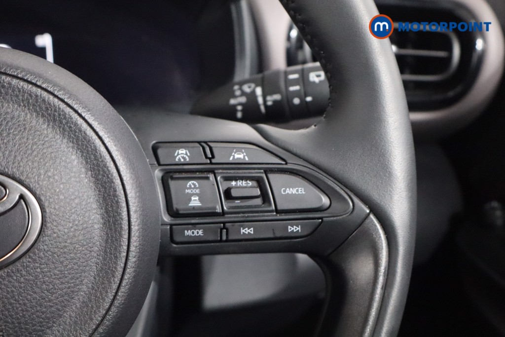 Used Toyota Yaris Cross 2025 for sale - 76181701: Photo 16
