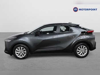 Used Toyota C-HR 2024 for sale - 75098047: Photo