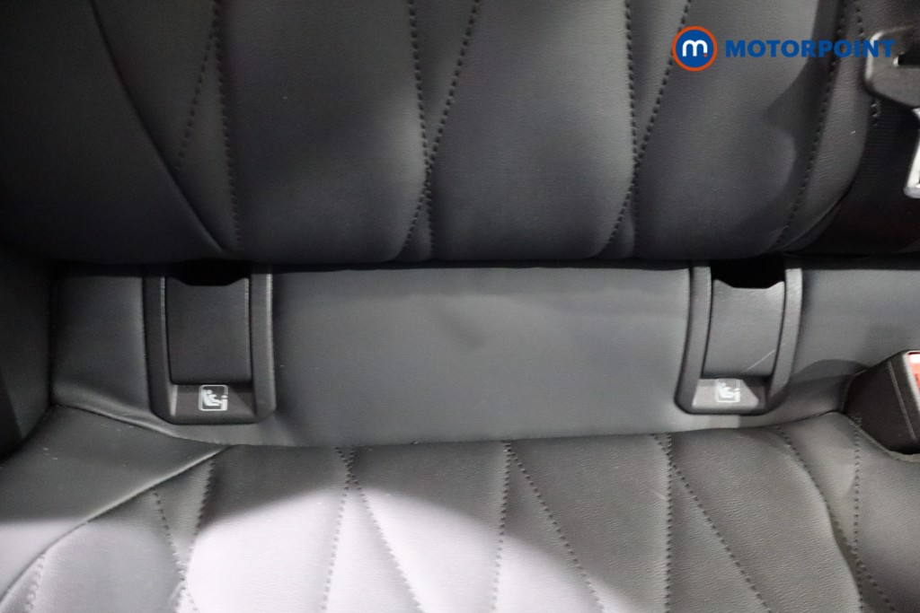 Used Ford Explorer 2025 for sale - 76402802: Photo 32