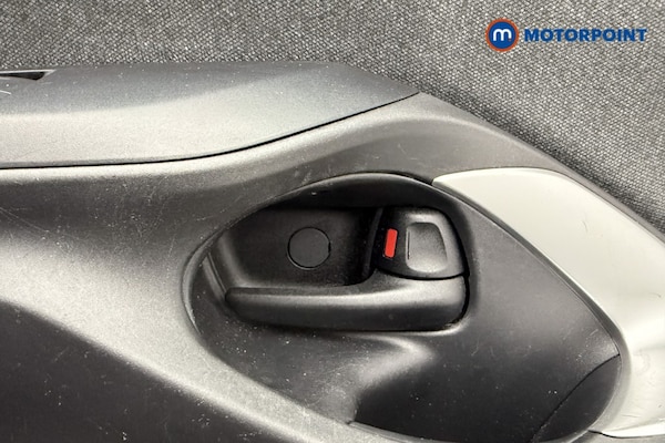 Used Toyota Yaris 2022 for sale - 76263613: Photo 22