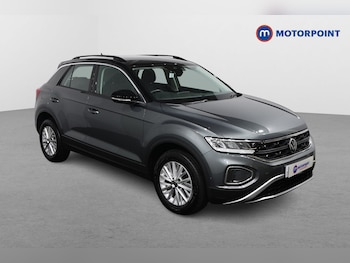 Used Volkswagen T-Roc 2023 for sale - 77830874: Photo