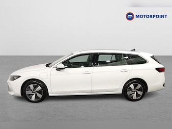 Used Volkswagen Passat 2025 for sale - 75713299: Photo