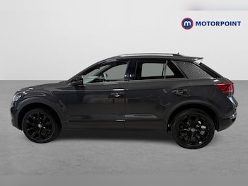 Used Volkswagen T-Roc 2021 for sale - 75630102: Photo