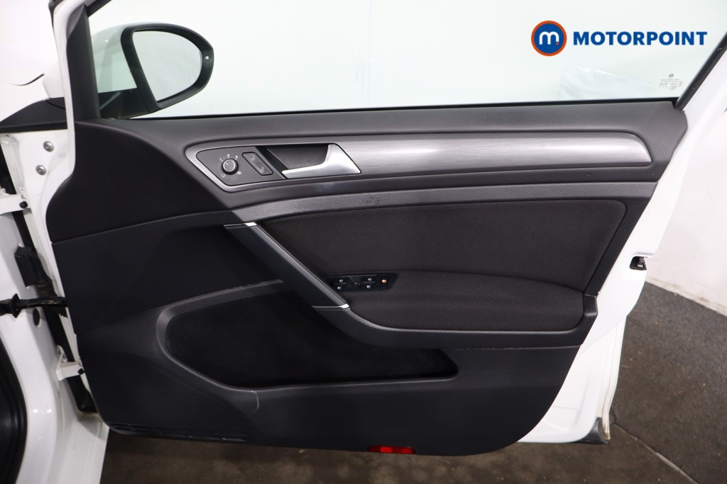 Used Volkswagen Golf 2020 for sale - 78176940: Photo 32