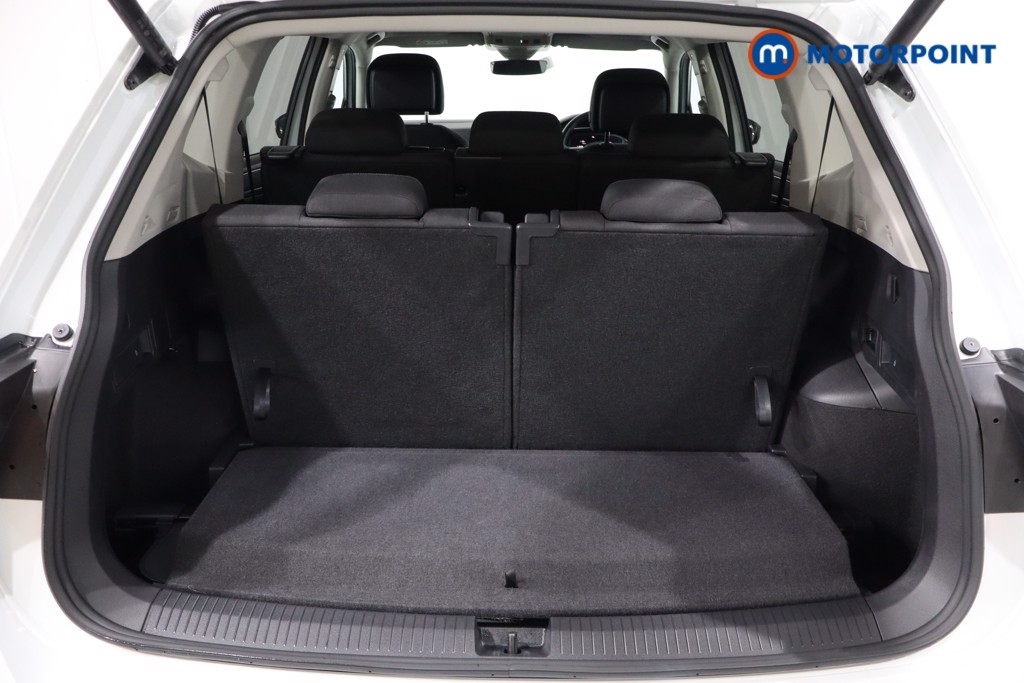 Used Volkswagen Tiguan Allspace 2024 for sale - 76463933: Photo 45