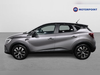 Used Renault Captur 2023 for sale - 77650607: Photo