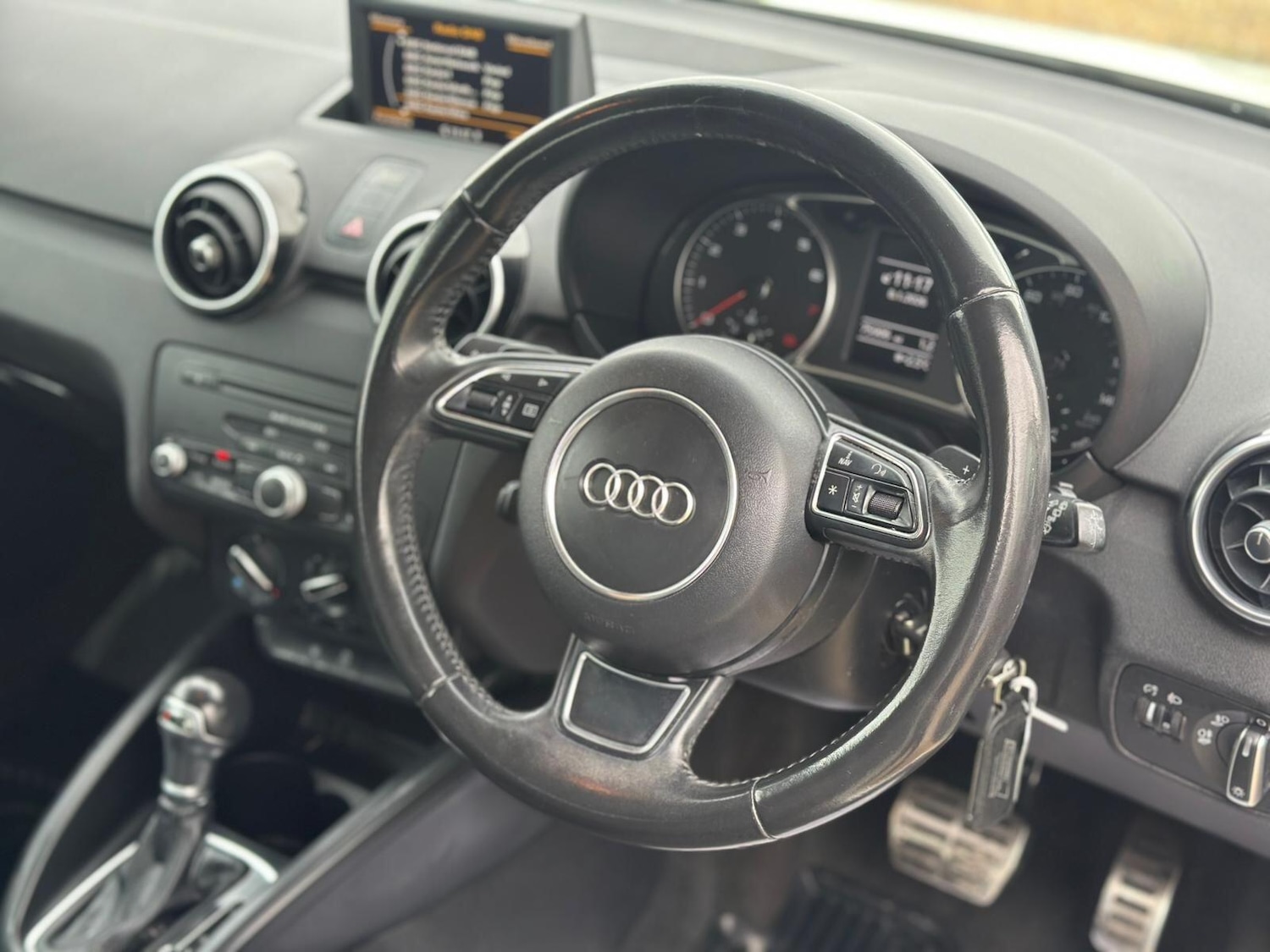 Used Audi A1 2015 for sale - 77166875: Photo 11