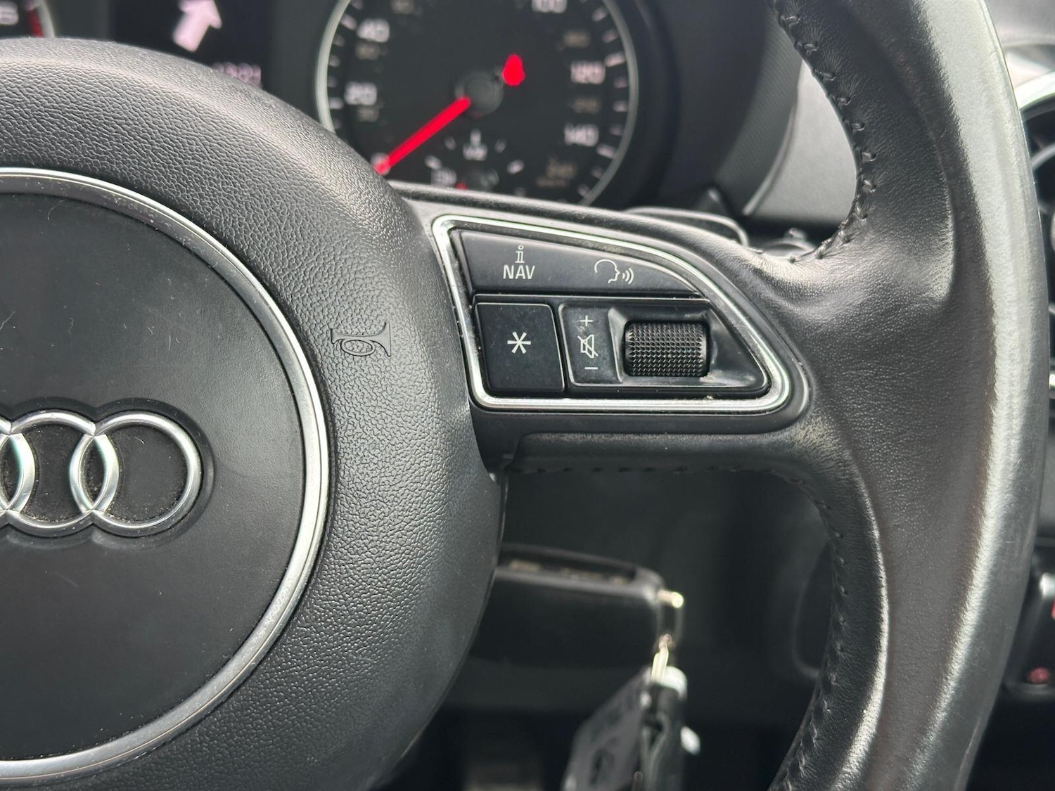 Used Audi A1 2015 for sale - 77166875: Photo 25