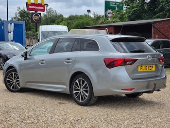 Used Toyota Avensis 2016 for sale - 79033600: Photo