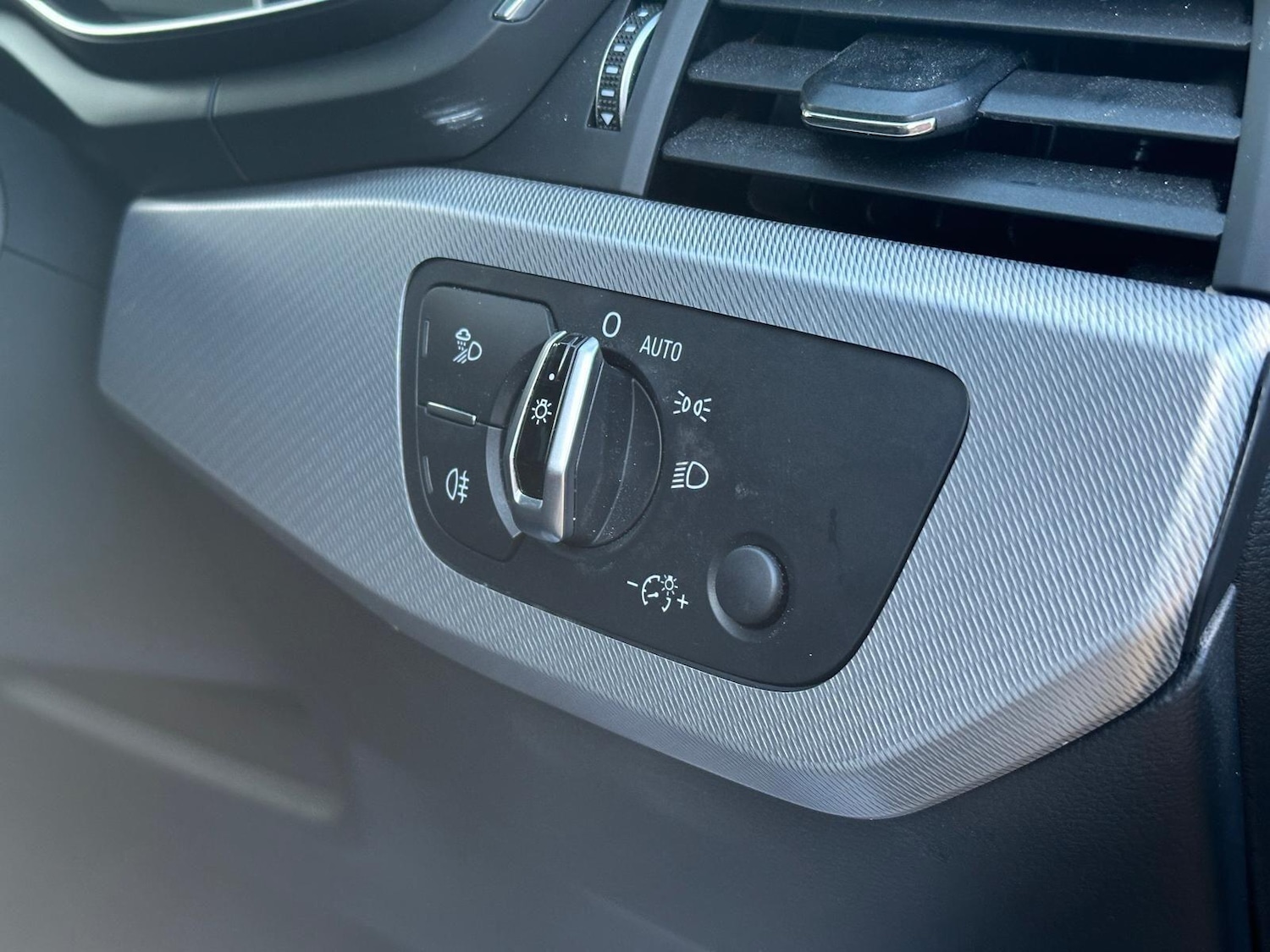 Used Audi A4 2016 for sale - 77510966: Photo 29