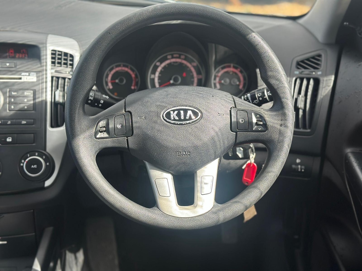 Used Kia Ceed 2011 for sale - 76094707: Photo 15