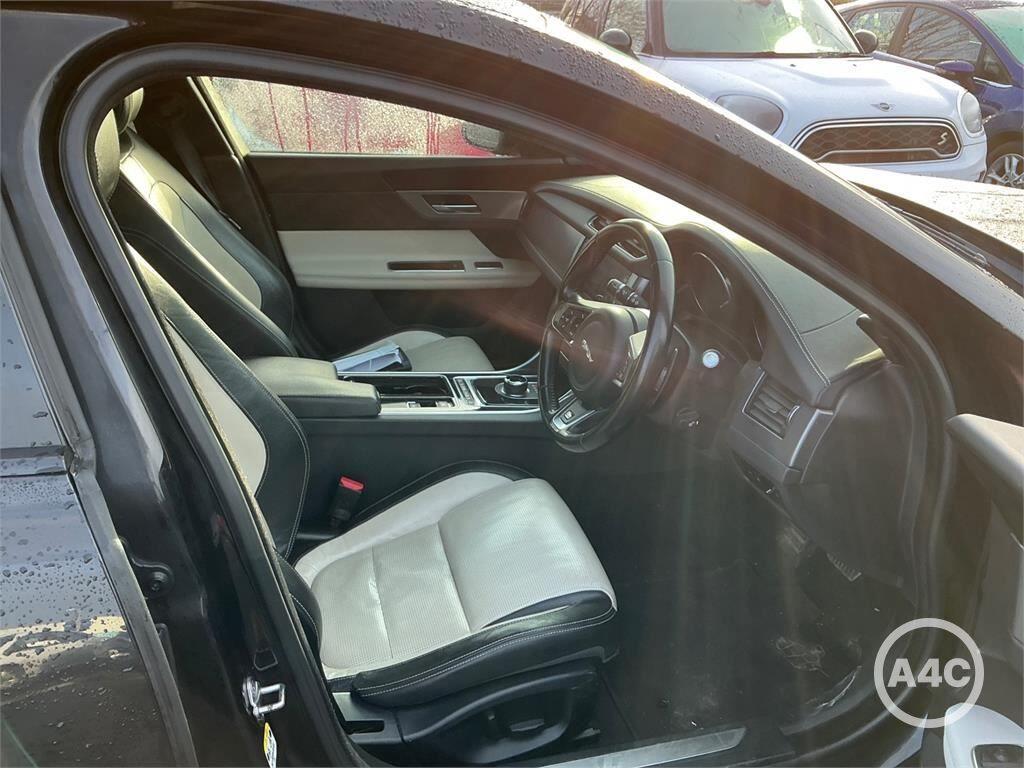 Used Jaguar XF 2017 for sale - 77320899: Photo 5