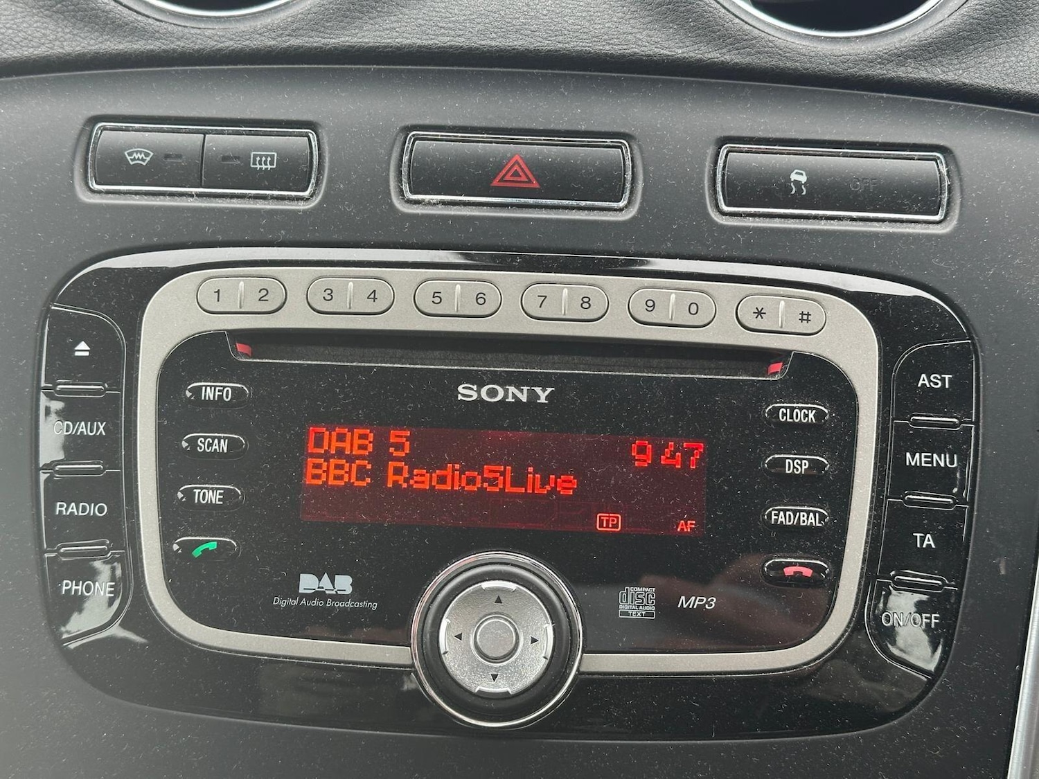 Used Ford Mondeo 2011 for sale - 77784211: Photo 12