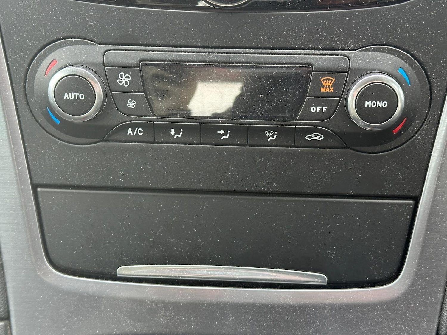 Used Ford Mondeo 2011 for sale - 77784211: Photo 13