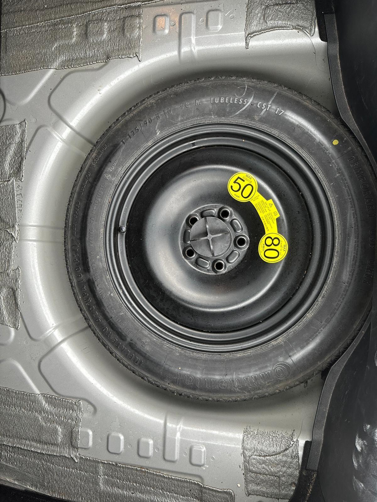 Used Ford Mondeo 2011 for sale - 77784211: Photo 27