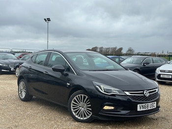 Used Vauxhall Astra 2018 for sale - 79012333: Photo