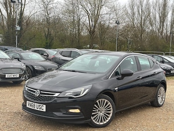 Used Vauxhall Astra 2018 for sale - 79012333: Photo