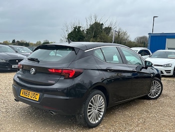 Used Vauxhall Astra 2018 for sale - 79012333: Photo