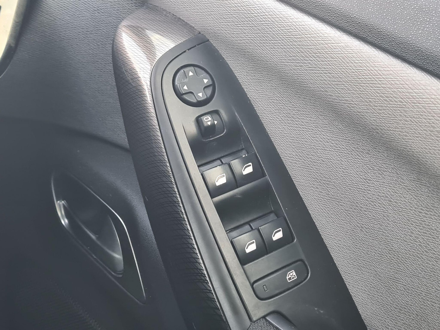 Used Citroen C4 Grand Picasso 2017 for sale - 76912863: Photo 21