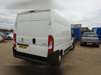 Used Peugeot Boxer 2018 for sale - 76996383: Photo