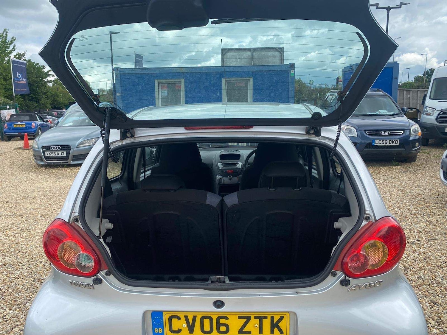 Used Toyota AYGO 2006 for sale - 76996226: Photo 17