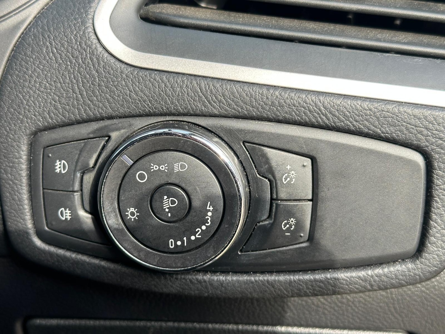 Used Ford S-Max 2016 for sale - 76108807: Photo 23