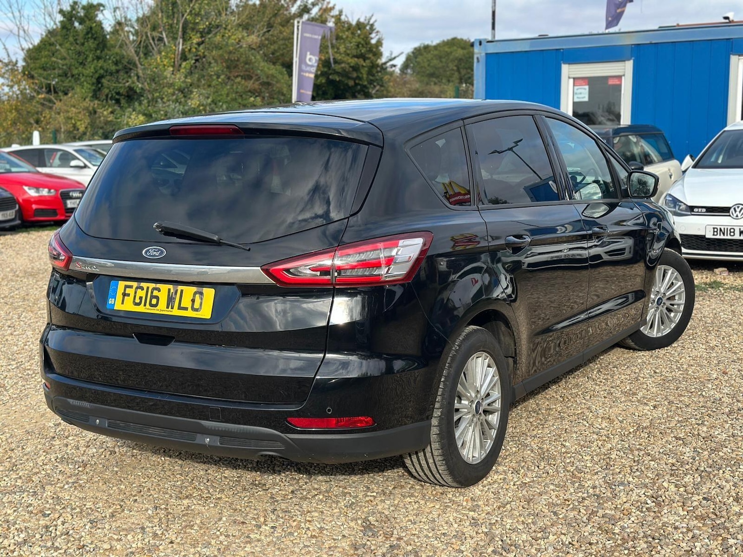 Used Ford S-Max 2016 for sale - 76108807: Photo 3